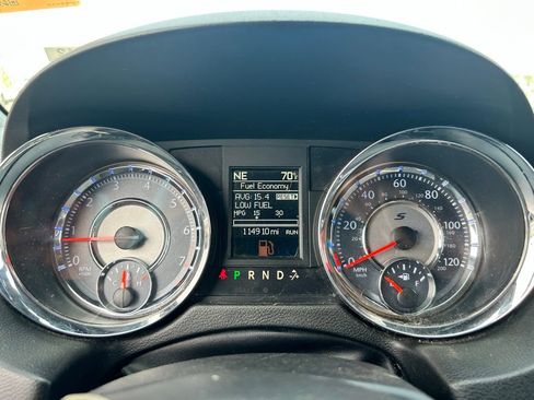 Used 2013 Chrysler Town & Country S image 25