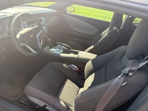 Used 2015 Chevrolet Camaro LS RWD image 9