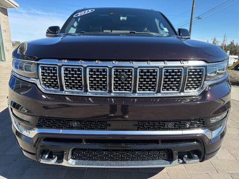 Used 2023 Jeep Grand Wagoneer Series III w/ Rear-Seat Entertainment Group image 2