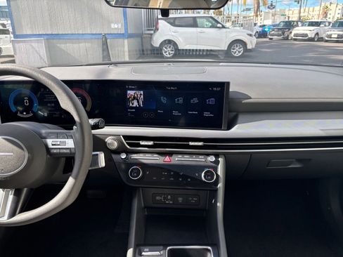 Used 2025 Hyundai Sonata SEL FWD image 17