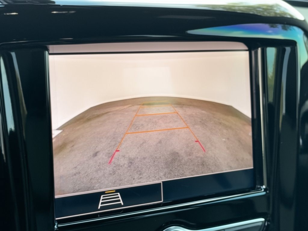 Used 2023 Chevrolet Traverse LT FWD image 24
