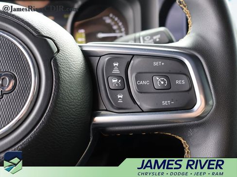 Used 2024 Jeep Wrangler Unlimited Sahara AWD/4WD image 27