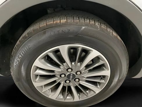Used 2020 Lincoln Nautilus Reserve FWD image 27