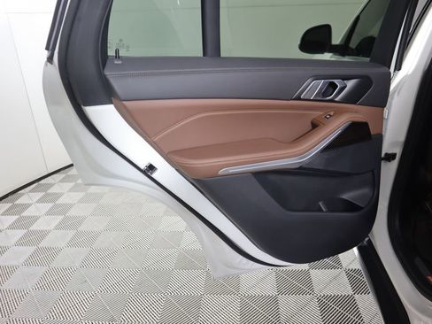 Used 2024 BMW X5 xDrive40i w/ Parking Assistance Package image 27