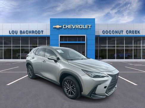 Used 2023 Lexus NX 350 AWD image 2