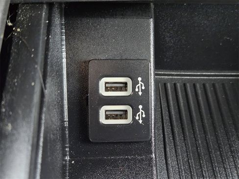 Used 2019 Ford F150 XLT w/ Equipment Group 302A Luxury image 22