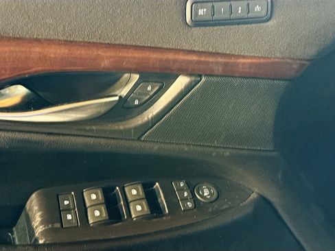 Used 2018 Cadillac Escalade Premium Luxury image 19