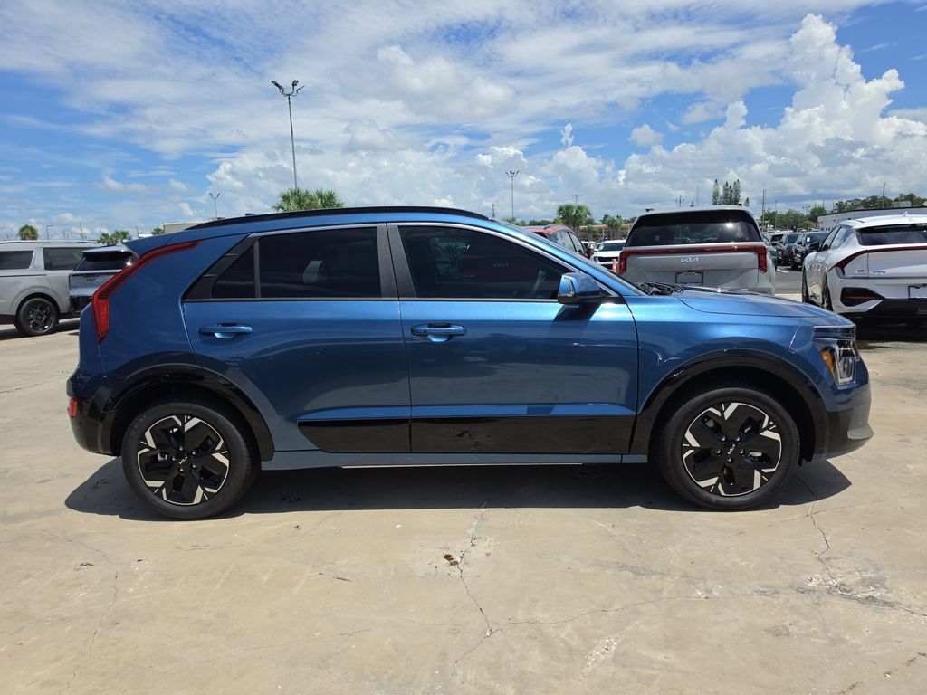 New 2026 Kia Niro Wind FWD image 9