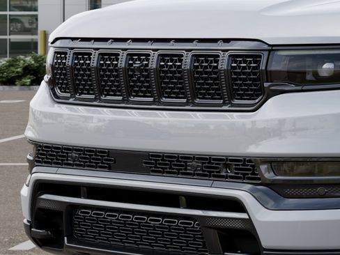 New 2025 Jeep Grand Wagoneer Series III w/ Quick Order Packagew 28T AWD/4WD image 39