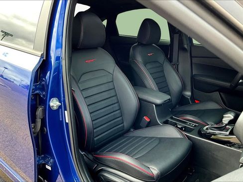 Used 2024 Kia Forte GT w/ GT2 Package image 7