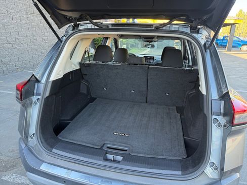 Used 2023 Nissan Rogue SV image 20