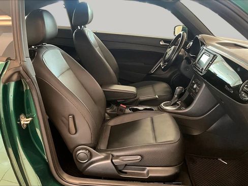 Used 2018 Volkswagen Beetle 2.0T S w/ Style & Comfort Package For S FWD image 8