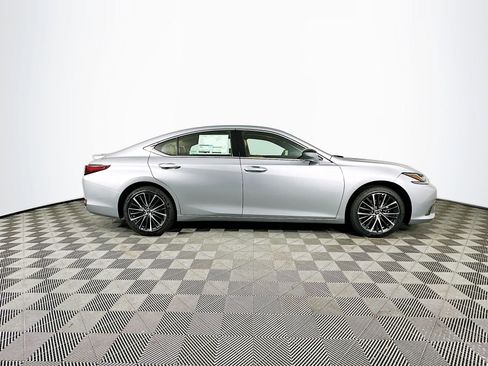 New 2025 Lexus ES 300h w/ Premium Package image 8