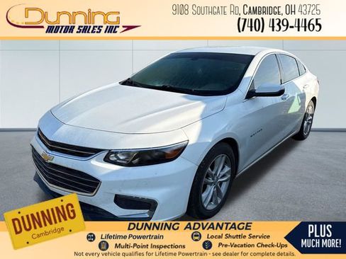 Used 2017 Chevrolet Malibu LT FWD image 1