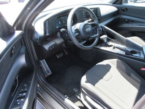 Used 2026 Hyundai Elantra Sport FWD image 10