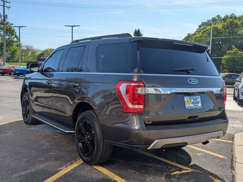 Used 2020 Ford Expedition XLT w/ Equipment Group 202A AWD/4WD image 5