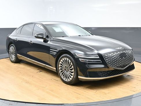 Used 2023 Genesis Electrified G80 image 3