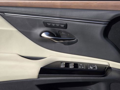 Used 2024 Lexus ES 350 w/ Premium Package FWD image 21
