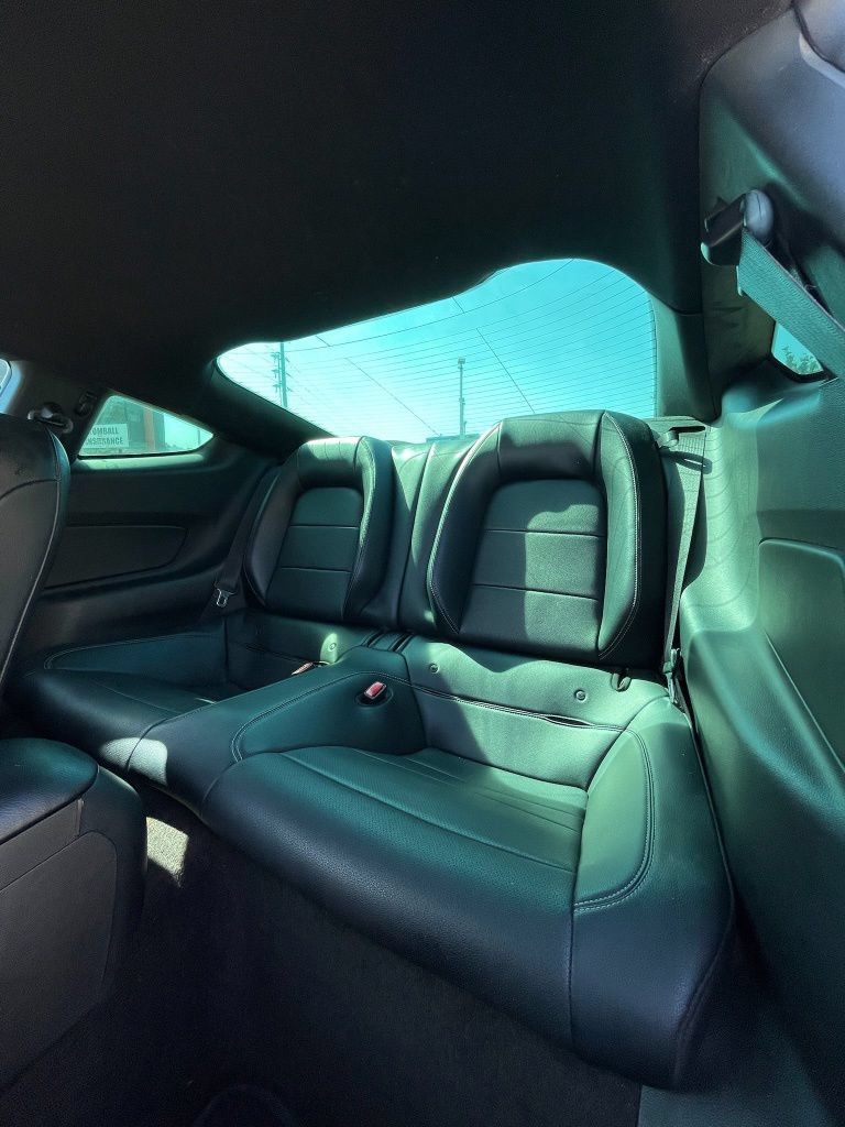 Used 2015 Ford Mustang Premium RWD image 26
