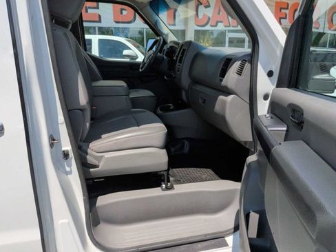 Used 2018 Nissan NV 3500 SL w/ Navigation Package RWD image 10