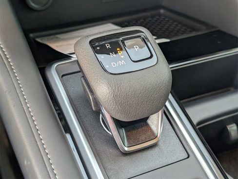 New 2025 Nissan Pathfinder SV w/ Black Appearance Package image 17