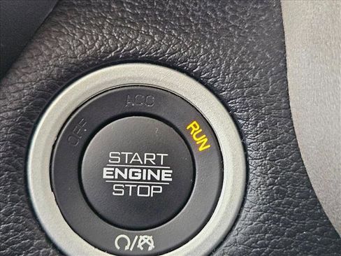 Used 2022 RAM 1500 Laramie image 12