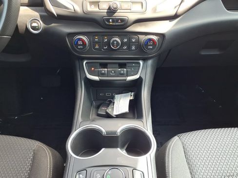 Used 2022 GMC Terrain SLE w/ Driver Convenience Package FWD image 11