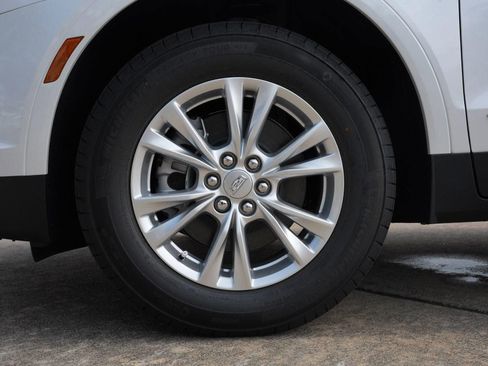 New 2026 Cadillac XT5 Luxury w/ LPO, Floor Liner Package image 29