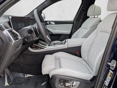 New 2026 BMW X7 xDrive40i image 4