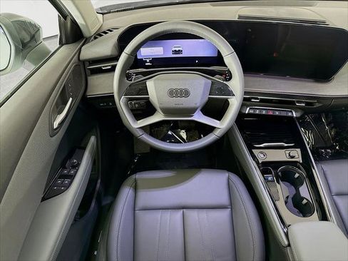 New 2026 Audi Q3 quattro 2.0T AWD/4WD image 24