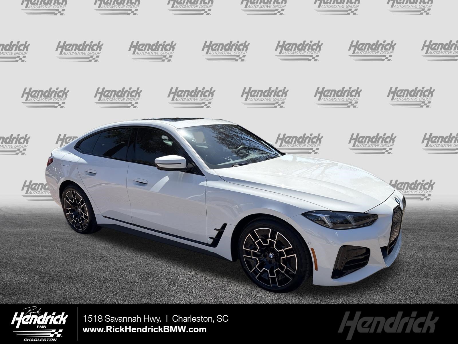 Used 2026 BMW i4 xDrive40i w/ M Sport Package AWD/4WD image 1