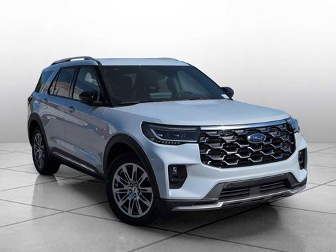 New 2025 Ford Explorer Platinum image 12