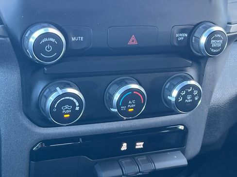 Used 2022 RAM 2500 Tradesman image 21