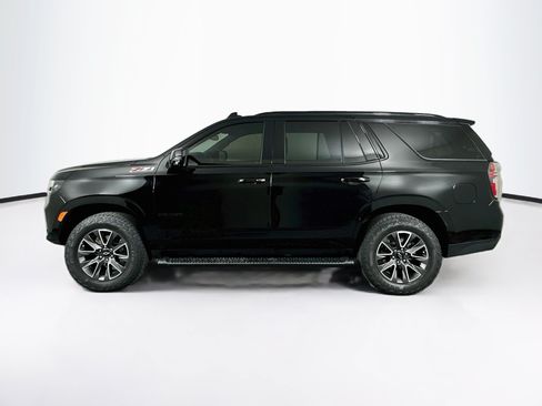 Used 2024 Chevrolet Tahoe Z71 w/ Luxury Package AWD/4WD image 4