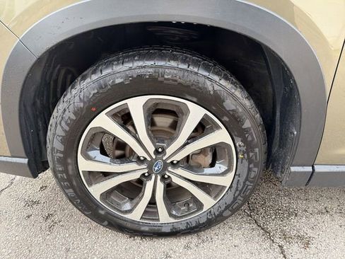 Used 2022 Subaru Forester Limited w/ Popular Package #3 image 21