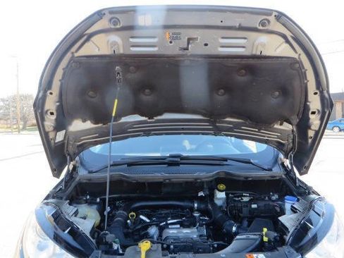 Used 2018 Ford EcoSport SE image 9