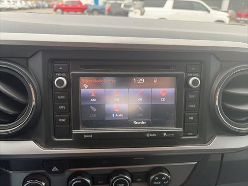 Used 2019 Toyota Tacoma 4D Double Cab image 22