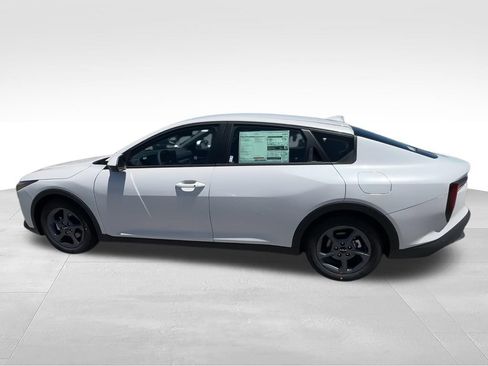 New 2026 Kia K4 FWD image 5