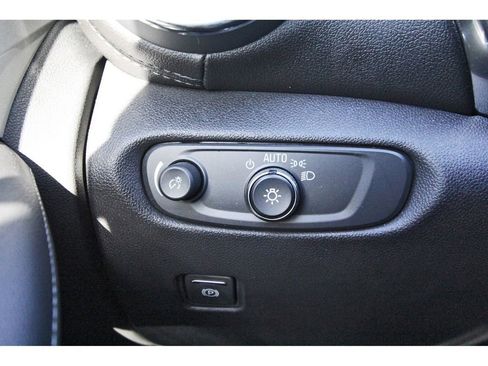 Used 2022 Chevrolet Blazer LT w/ Sound & Technology Package image 20