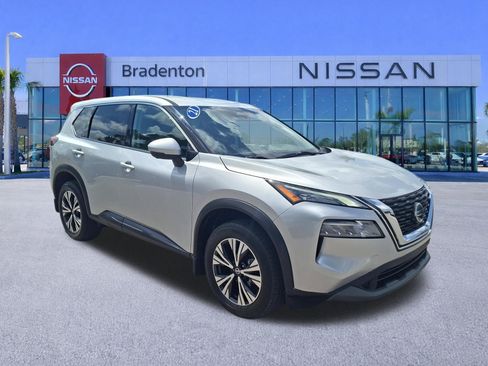 Certified 2021 Nissan Rogue SV FWD image 3