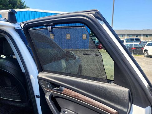 Used 2018 Audi Q5 2.0T Premium Plus w/ Premium Plus Package image 30