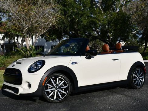 Used 2021 MINI Cooper S image 23