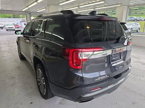 Used 2021 GMC Acadia Denali w/ Denali Technology Package AWD/4WD image 3
