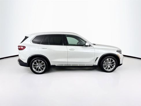 Used 2023 BMW X5 sDrive40i w/ Premium Package image 5