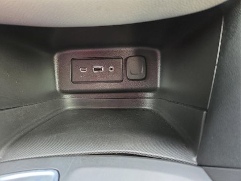 Used 2023 Chevrolet Equinox LS w/ LS Convenience Package image 20