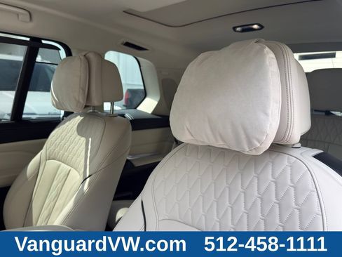 Used 2021 BMW X7 xDrive40i w/ Premium Package AWD/4WD image 33