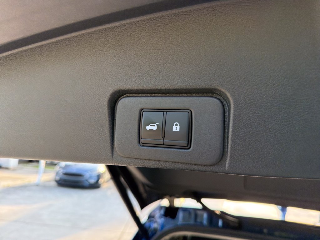 Used 2023 Nissan Rogue SL w/ SL Premium Package AWD/4WD image 36