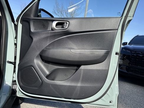 New 2026 Hyundai Venue SE FWD image 14