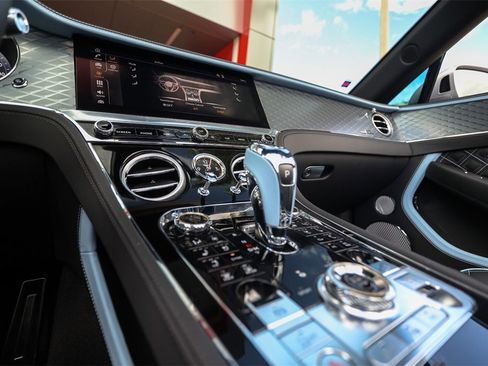 Used 2024 Bentley Continental GT Speed image 38