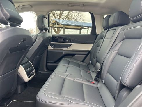 Used 2025 Lincoln Nautilus Premier w/ Equipment Group 102A AWD/4WD image 13